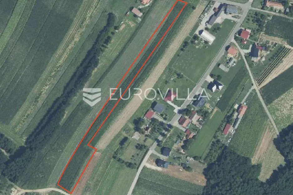 Cestica, Radovec, djelomično građevinsko zemljište površine 1000 m² - Radovec, Cestica