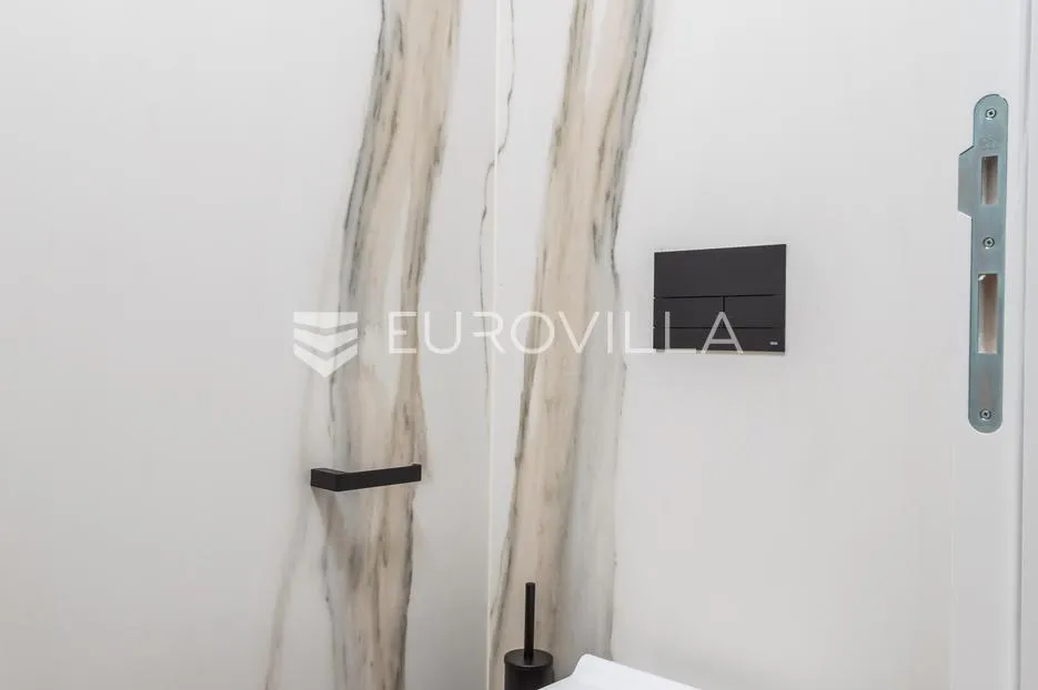 opatija, centar, atraktivan četverosoban penthouse u novogradnji s pogledom na more nkp 246 m2 - slika 10