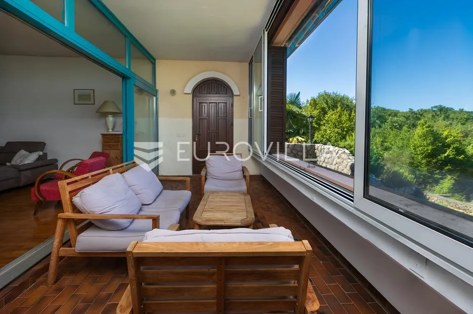 otok krk, njivice, unikatna kamena vila 1.red do mora brp 300 m2 - slika 2