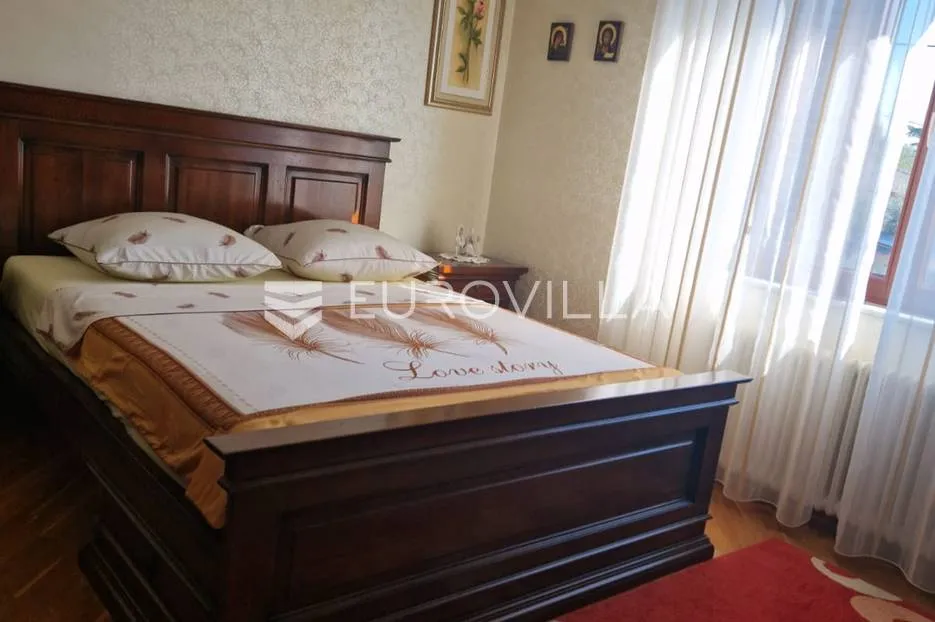 umag, vila prvi red do mora - slika 12