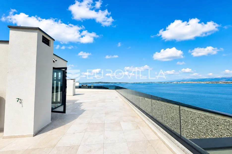 zadar, privlaka, luksuzni dvosoban stan 1. red do mora, 126,38 m² - slika 18