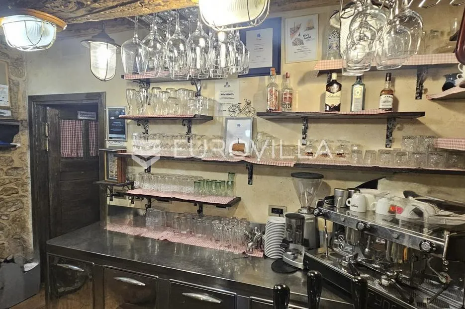 crikvenica, najam restorana s terasom u centru, uređen, terasa, pogled na more - slika 3