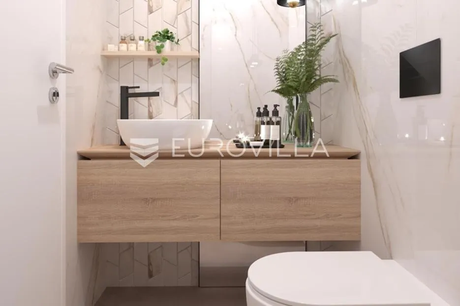 split, prekrasan penthouse s pogledom na more i grad - slika 56