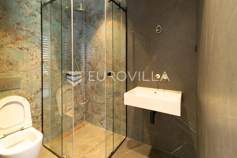 opatija, luksuzan penthose s otvorenim pogledom na kvarner, 274,93 m² - slika 3