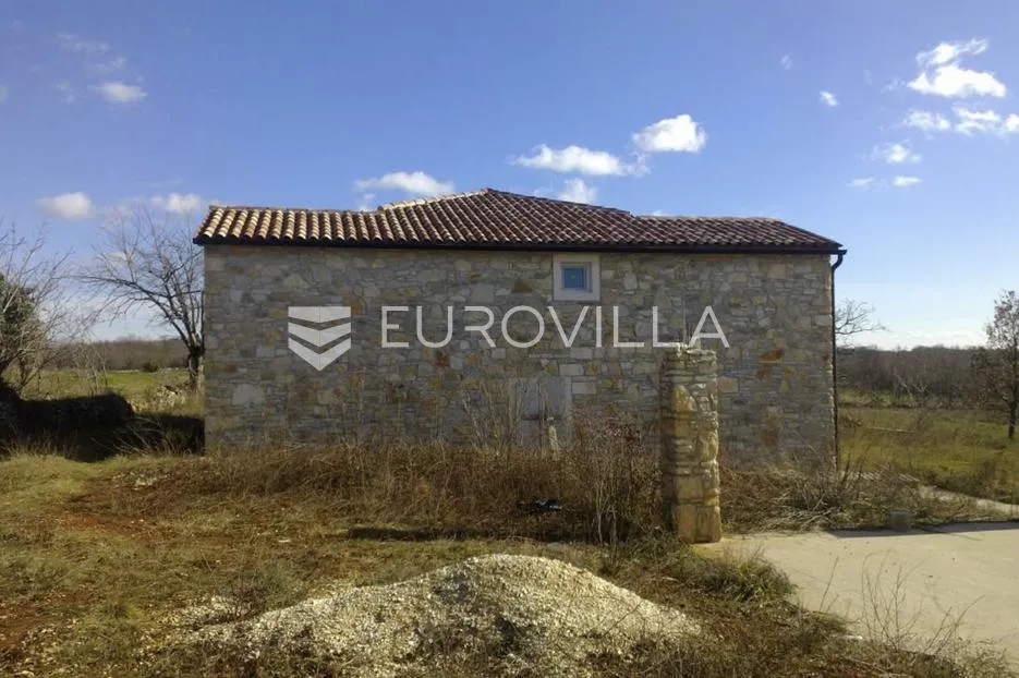 istra, savičenta okolica, jedinstvena kamena kuća 250m2 s bazenom na osami okružena zelenilom - slika 4