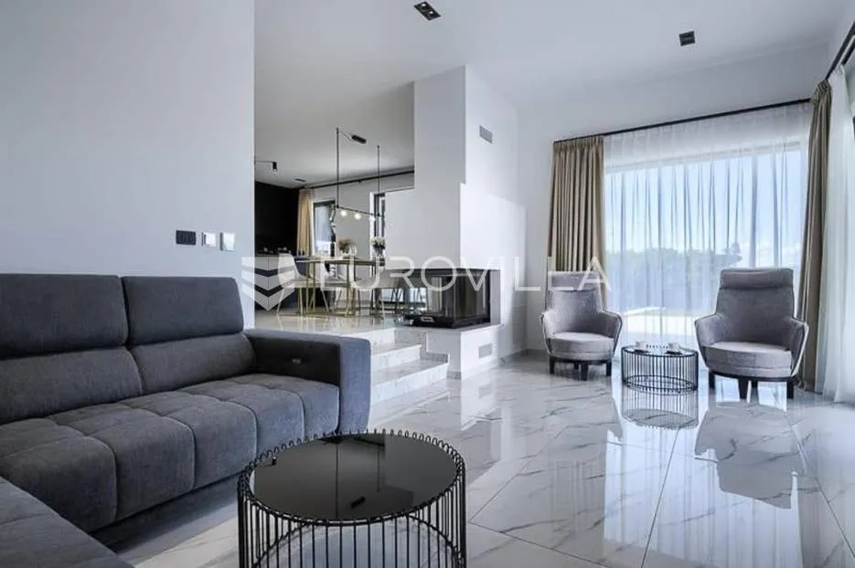 istra, rakalj, prekrasna vila s pogledom na raški zaljev nkp 270 m2 - slika 25