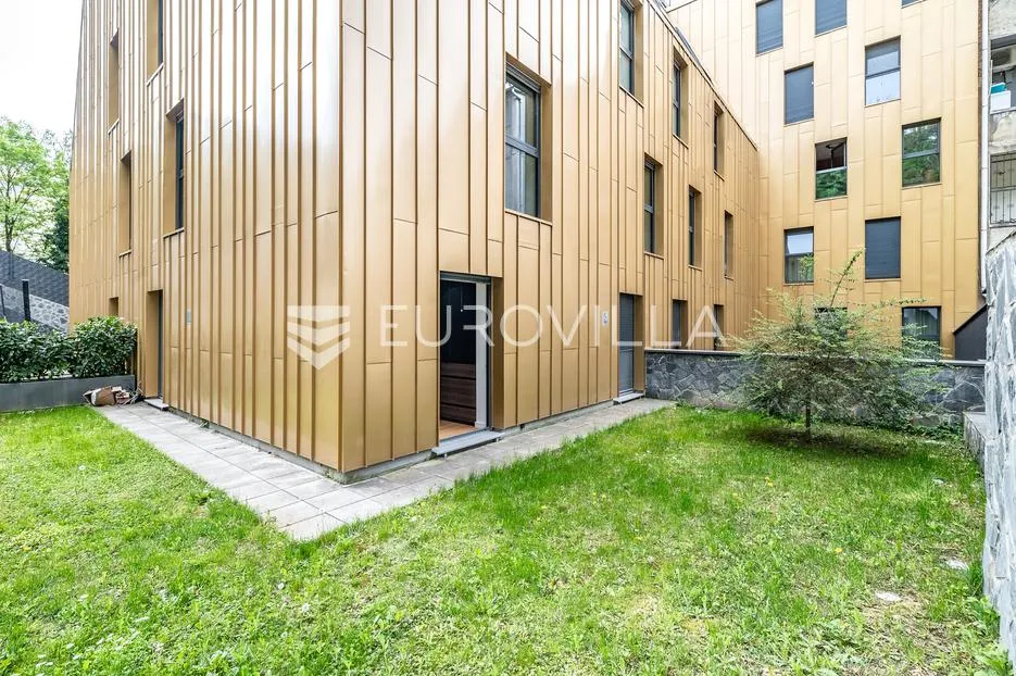 zagreb, donji grad, centar, luksuzan četverosoban stan s loggiom, terasom i vrtom 150 m² - slika 11