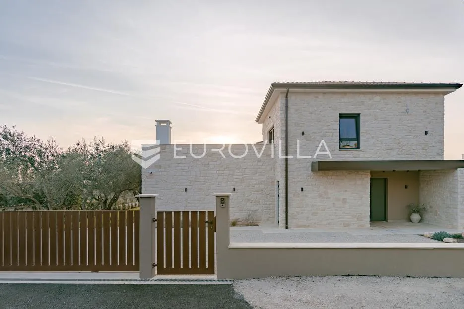 istra, kaštelir, labinci, moderna vila u istarskom stilu s panoramskim pogledom na more - slika 50