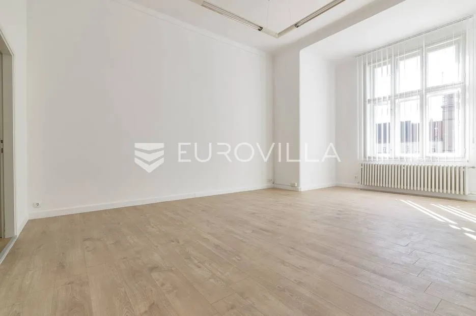 zagreb, centar, trg bana jelačića, prekrasan ured od 180 m² s 5 radnih soba - slika 7