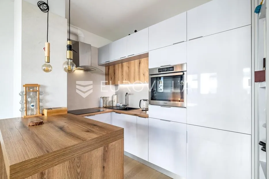 zagreb, vrbani prekrasan trosoban stan 55,58 m² i terase 90 m² - slika 4