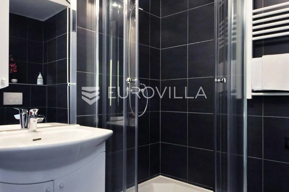 istra, premantura, vezana kuća s dva stana na odličnoj lokaciji, 90 m², uređeno - slika 8