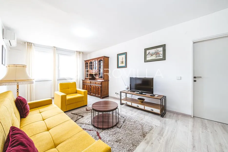 zagreb, cvjetno naselje, trosoban stan 77 m² - slika 2