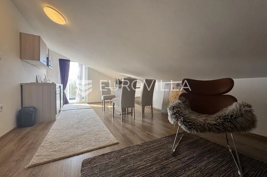 istra, žbandaj, troetažni stan 126 m² s 4 spavaće sobe, vrtom i parkingom - slika 32