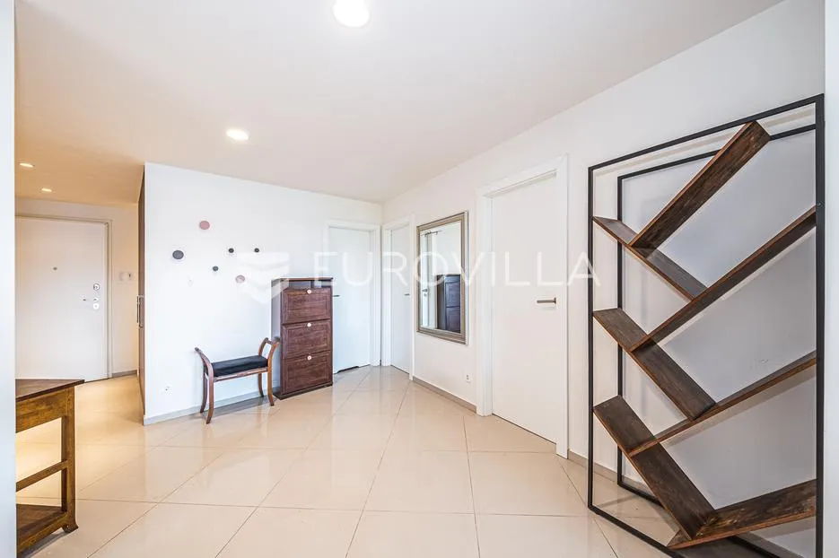 zagreb, borovje, predivan četverosoban stan 130 m² - slika 18