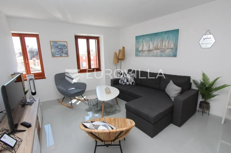 istra, rovinj, renoviran stan 59m2 s dvije spavaće sobe u samom centru grada + tavan - slika 5