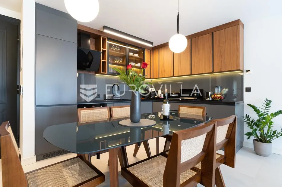 istra, rovinj, dugoročni najam dvosobnog luksuznog stana 76 m² na top lokaciji - slika 25