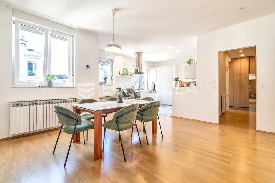 zagreb, centar, trosoban stan 128 m² s dva balkona i garažom, lift - slika 4