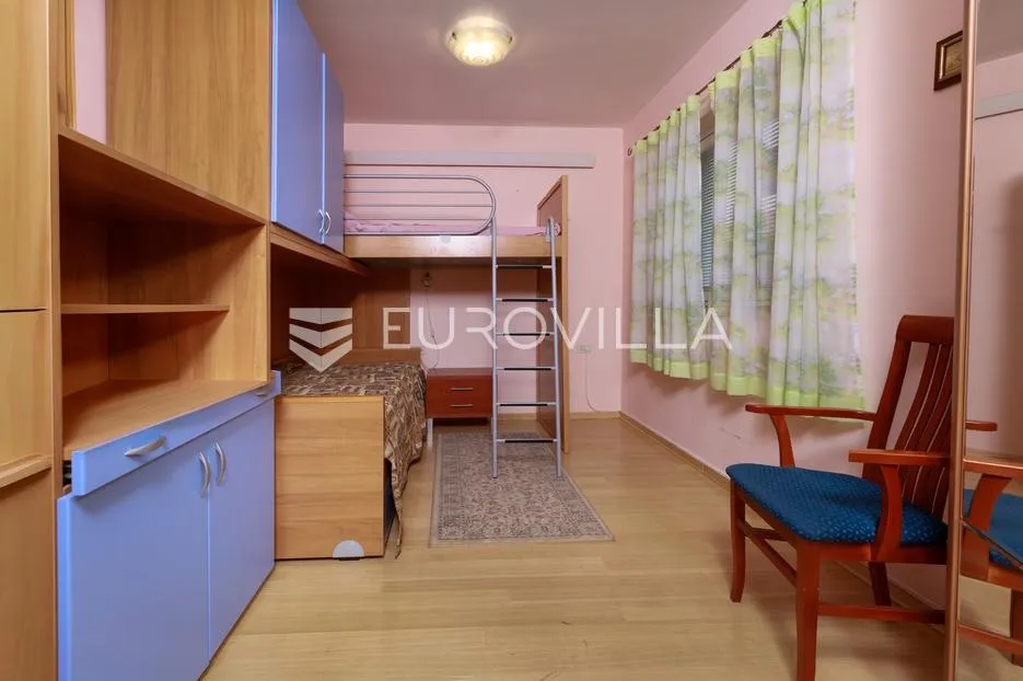opatija, centar, dvoetažan stan 147 m², vrt, pogled na more - slika 20