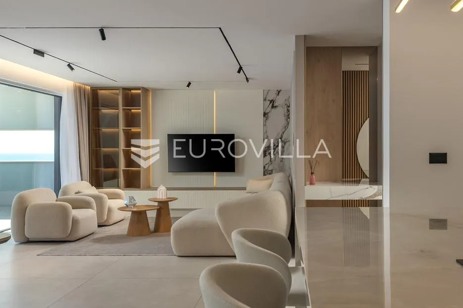 opatija, luksuzan četverosoban stan s pogledom na more 142.87 m² - slika 12