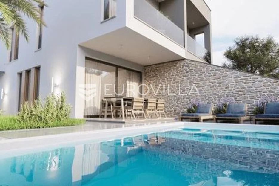 istra, ližnjan, elegantna dvojna novogradnja s vrtom 111 m² - slika 5