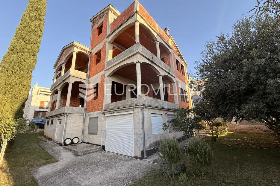 zadar, diklo – kuća u roh-bau fazi s 6 stambenih jedinica i otvorenim pogledom na more - slika 28