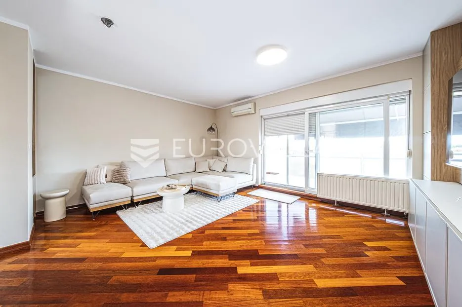 zagreb, borovje, funkcionalan peterosoban stan 130 m² parking - slika 2
