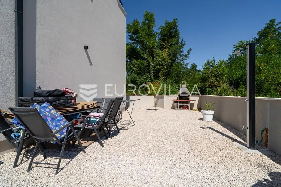 zadar, privlaka, dvosoban stan s vrtom, 83,47 m² - slika 18