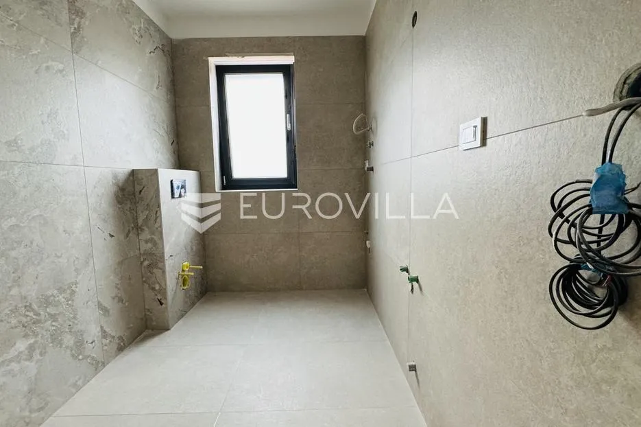 istra, umag, novogradnja, stan na drugom katu 66.84 m² - slika 6