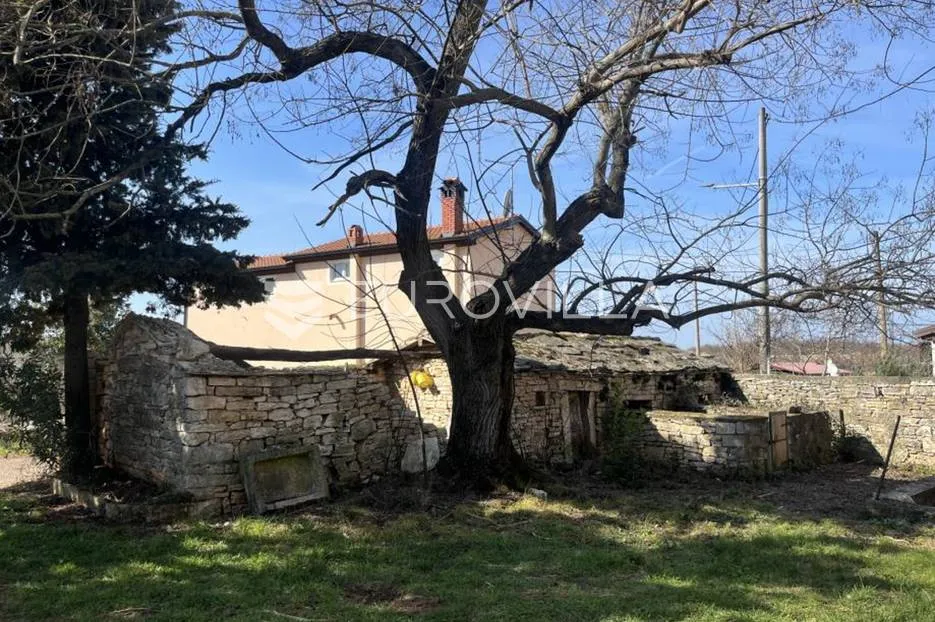 kaštel, plovanija velika stara samostojeća kuća - stancija - slika 6