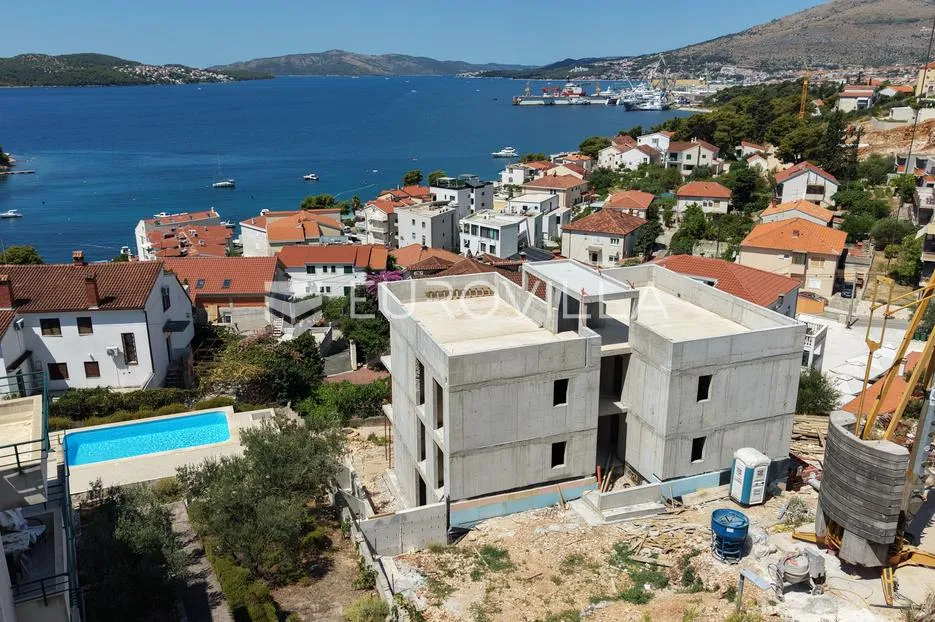 trogir, čiovo, dvosoban stan s pogledom na more i parkirnim mjestom - slika 12