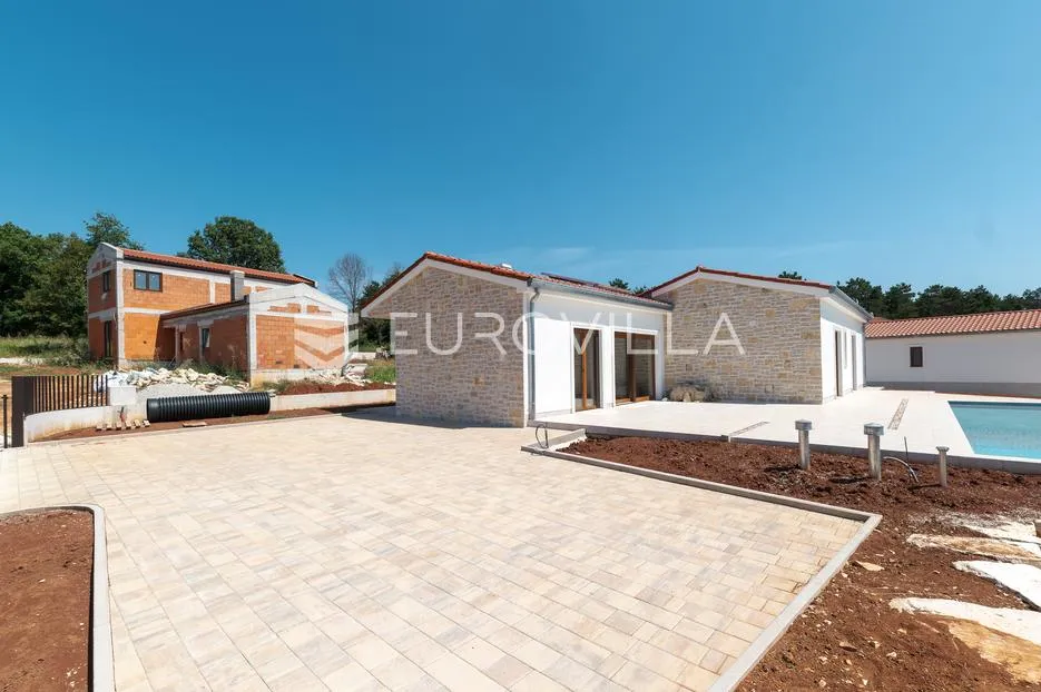 istra, majkusi, luksuzna novogradnja s bazenom na parceli od 868 m² - slika 30
