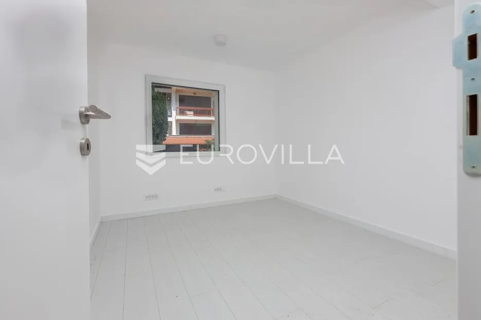 opatija privé, ekskluzivan četverosoban stan 139 m², bazen, teretana - slika 17