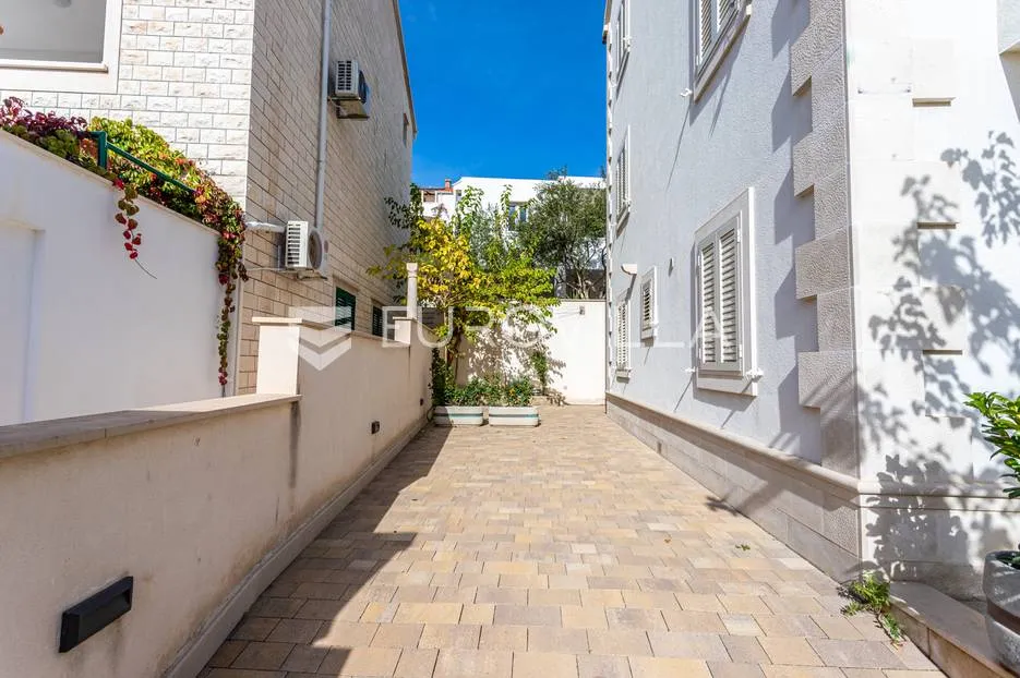 brač, bol, samostojeća apartmanska kuća s pogledom na more - slika 21