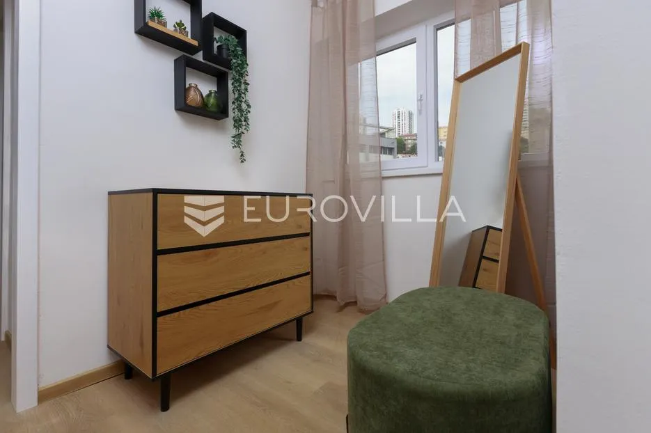 rijeka, centar, novouređen stan površine 51 m², prvi najam - slika 18