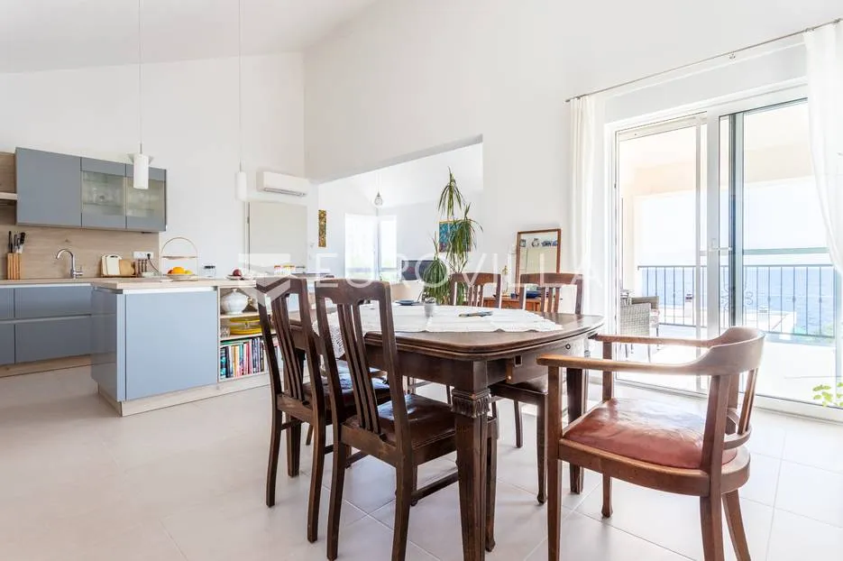 šolta, stomorska, vila s bazenom, 260 m² - slika 7