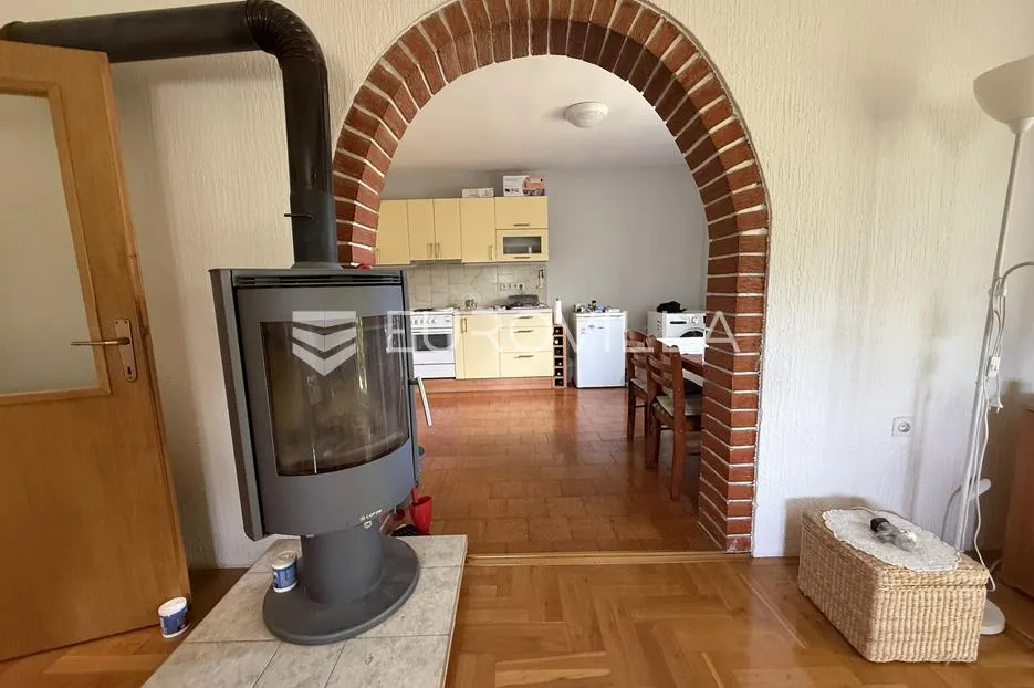 darda, obiteljska kuća s garažom i velikom okućnicom, 124 m² - slika 4
