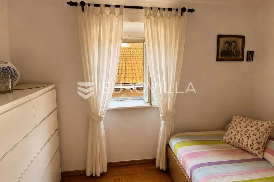 senj, stan 45 m² u staroj gradskoj jezgri, 150 m od mora - slika 5