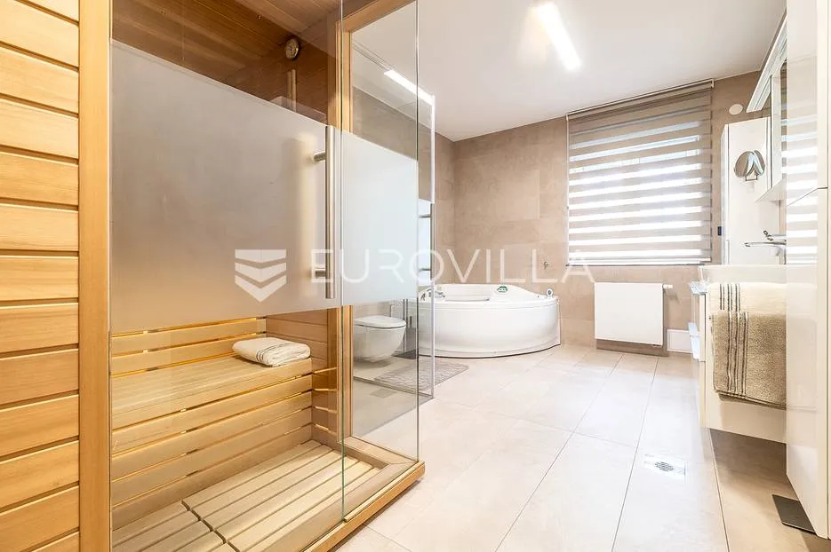 zagreb, jelekovići, prekrasna vila nkp 303,5 m2 na parceli 1786 m2 - slika 15