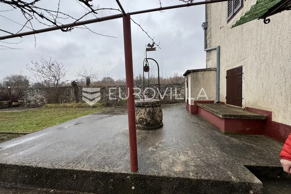 istra, kanfanar, autentična istarska kuća 200 m² s velikim potencijalom i velikom okućnicom - slika 6