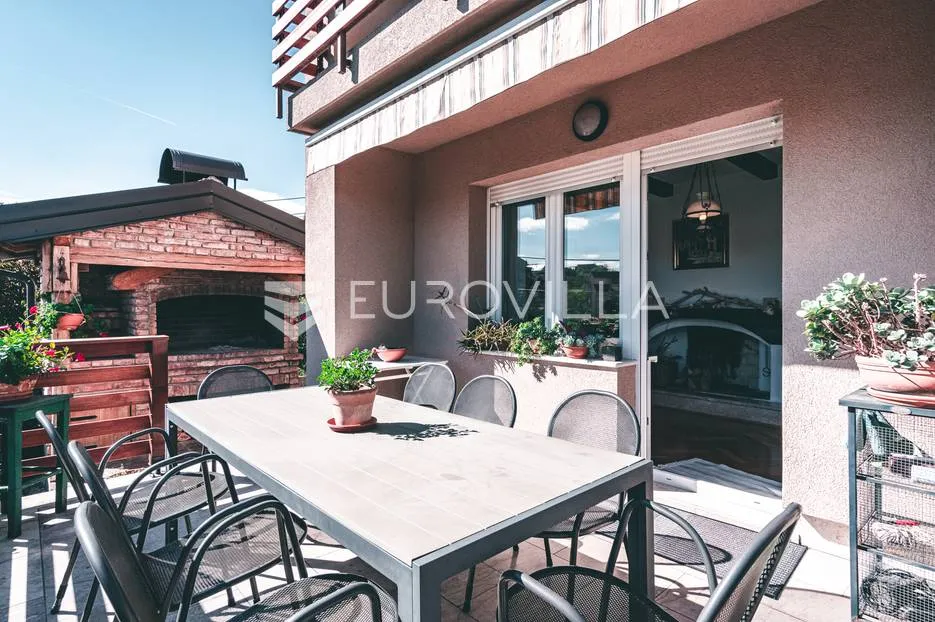 zagreb, gračani, velika obiteljska kuća s neto korisnom površinom od 381 m² - slika 11