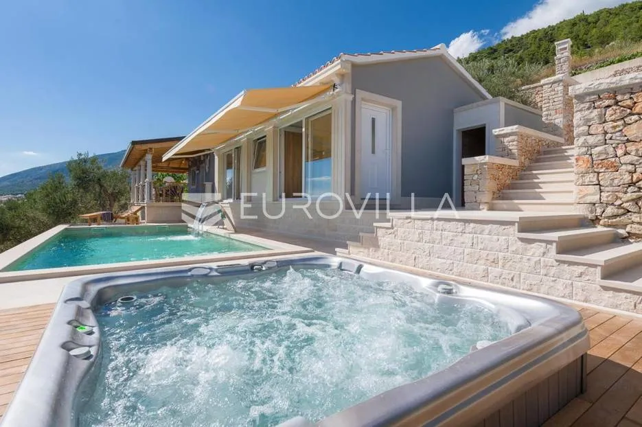 brač, prekrasna vila na jedinstvenoj lokaciji - slika 3