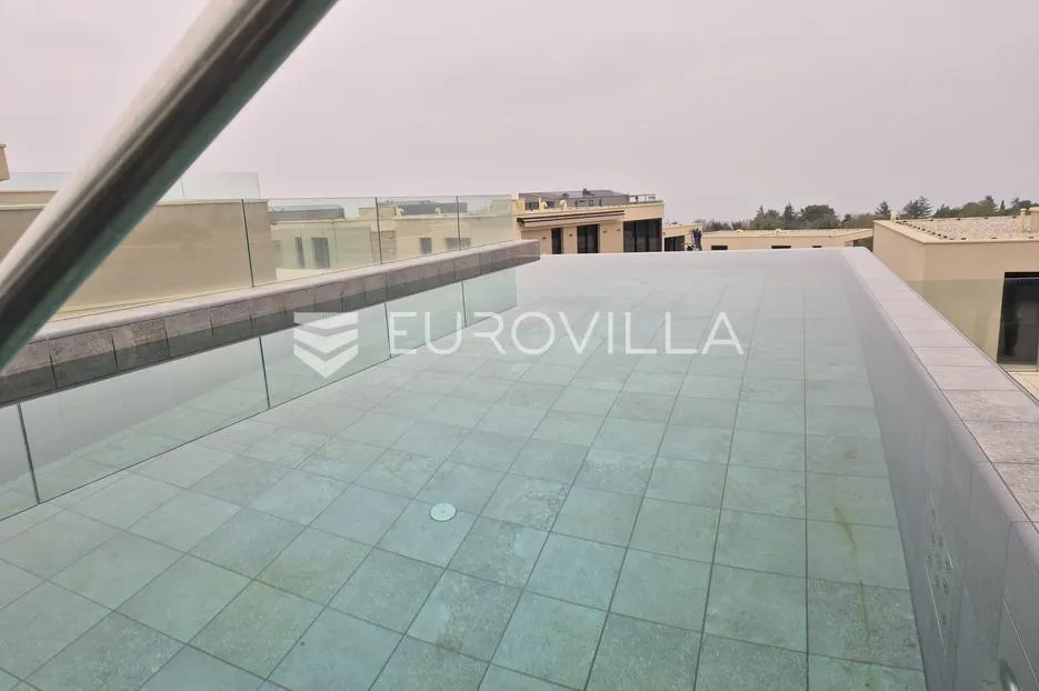 istra, savudrija, luksuzna vila u prestižnom resortu s privatnim bazenom - slika 7