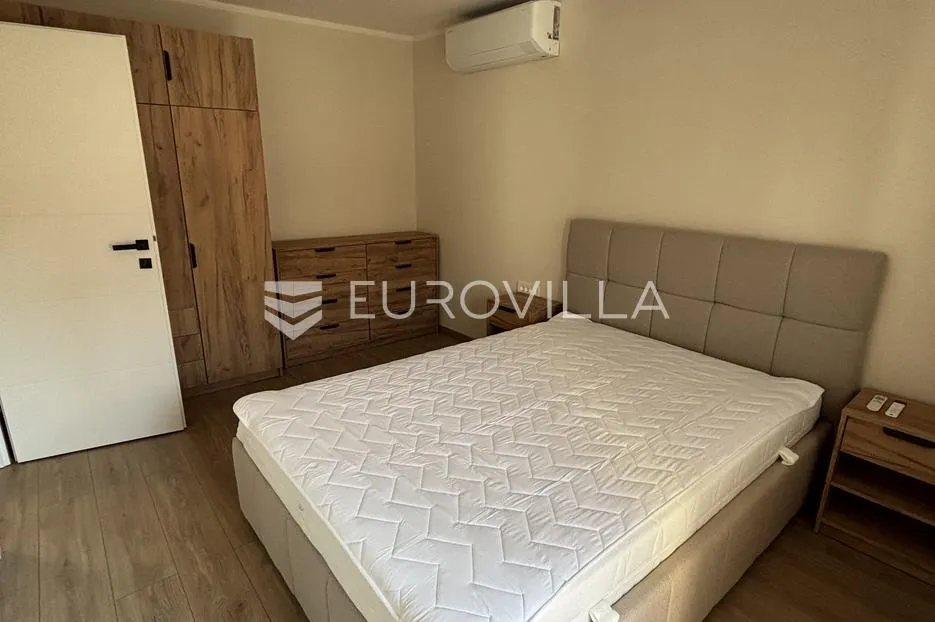 pula, stoja, moderan i potpuno renoviran stan s balkonom - slika 9