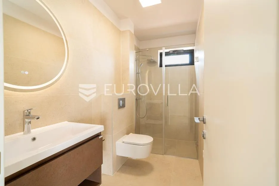 zadar, privlaka, luksuzni dvosoban stan 1. red do mora, 85,57 m² - slika 5