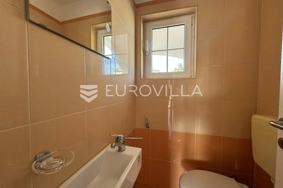 fažana, valbandon, raskošna vila s tri stambene jedinice, 360 m² - slika 13