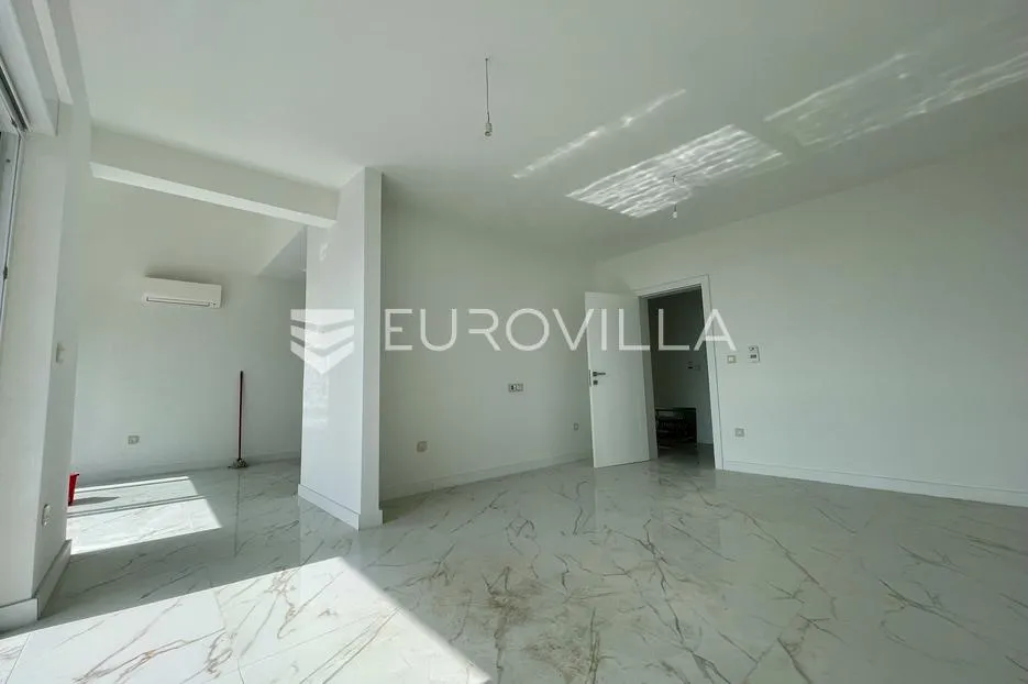 rijeka, banderovo, moderan četverosobni stan 110 m² - slika 3