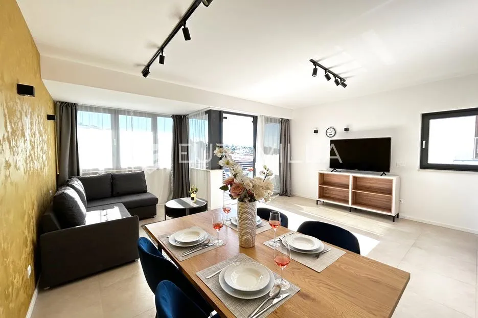 hvar, apartmanska vila sa pet uređenih apartmana - slika 22