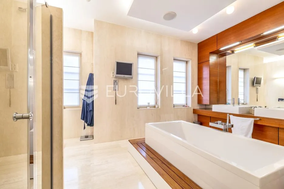 zagreb, šestine luksuzna vila neto 780 m² na zemljištu 1.550 m² - slika 16