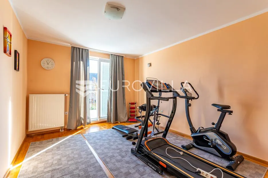 varaždin, jalkovečka kuća u nizu površine 178 m² - slika 14
