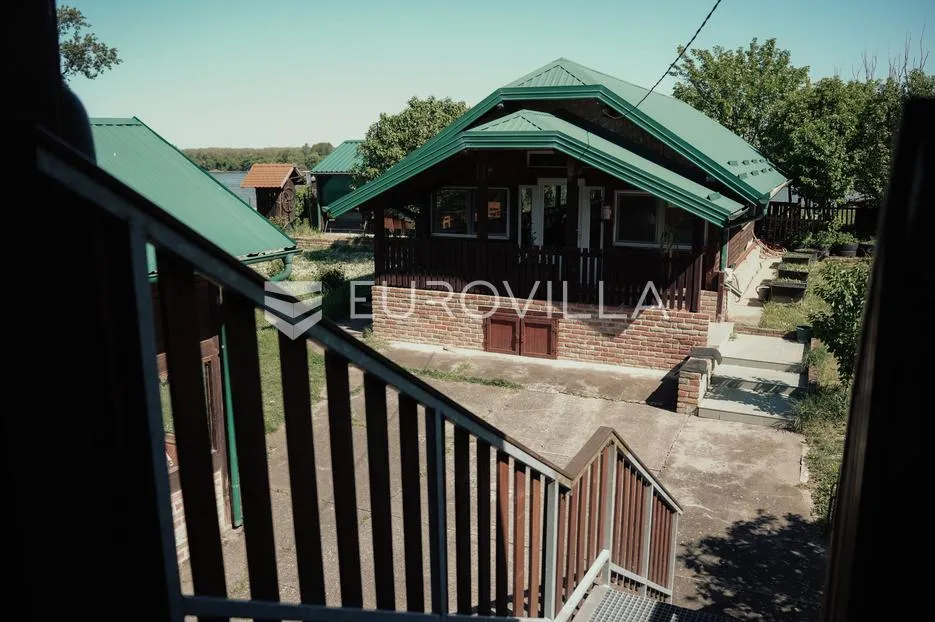ilok, šarengrad, imanje uz samu obalu dunava s vlastitim pristupom rijeci - slika 49
